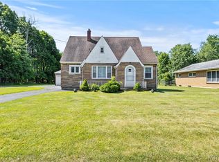 1419 Maple Rd, Williamsville, NY 14221