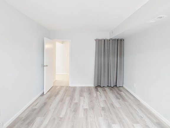 3rd image of 346 Grantwood Ave #1