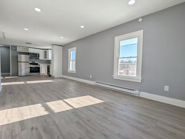 15 Main St, 15 Main St #2, Ballston Lake, NY 12019