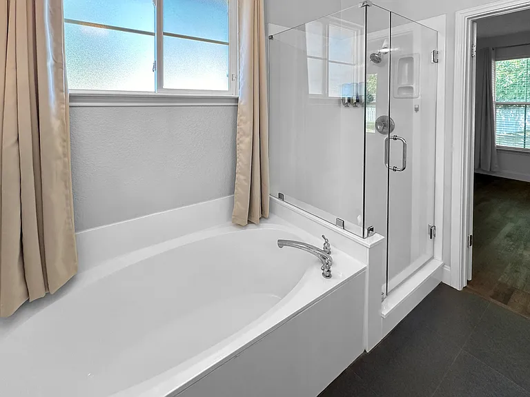 1415 Azalea Ln — Photo 15