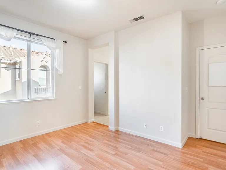 1865 Garzoni Pl — Photo 11