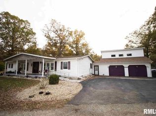 2403 Lakeside Dr, Centralia, IL 62801