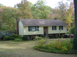 26 Norwill Dr, North Branford, CT 06471