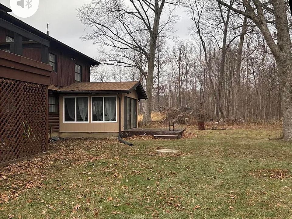 2nd image of 110 W Auglaize St