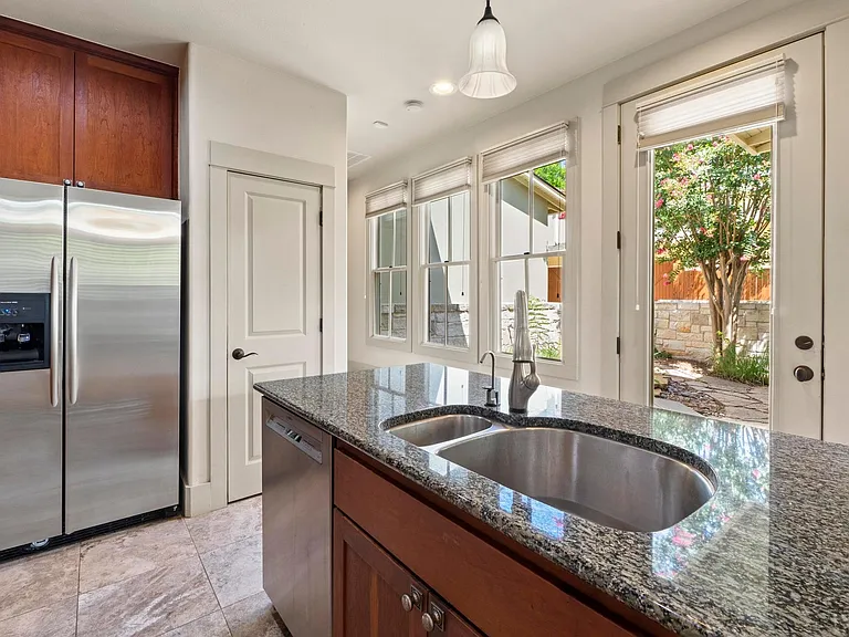 3810 Ridgelea Dr #A — Photo 11