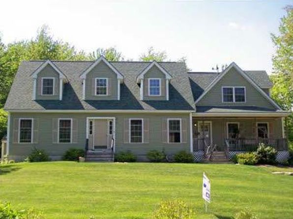 8 Carlisle Ln, Wells, ME 04090