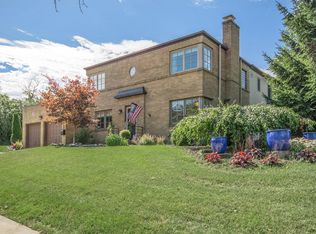 2860 Maplewood Dr SE, East Grand Rapids, MI