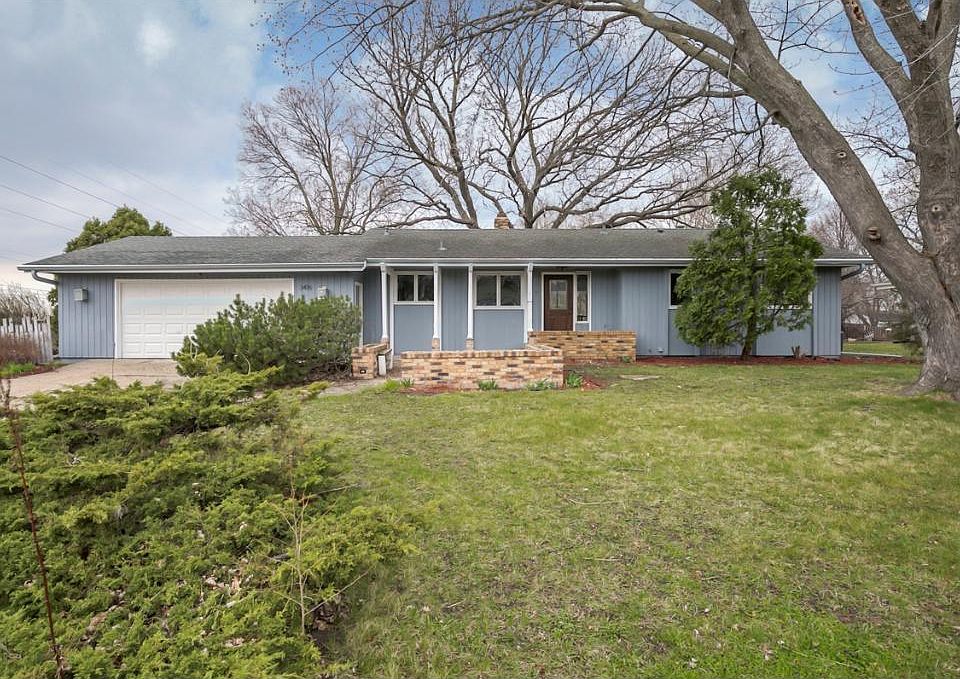 1st image of 3416 W 132nd St