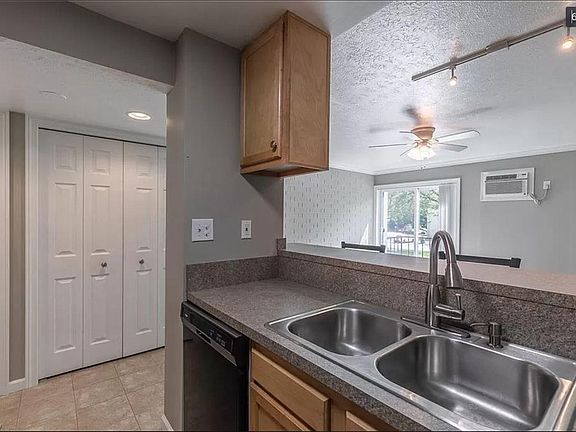 5th image of 38405 North Ln APT E209