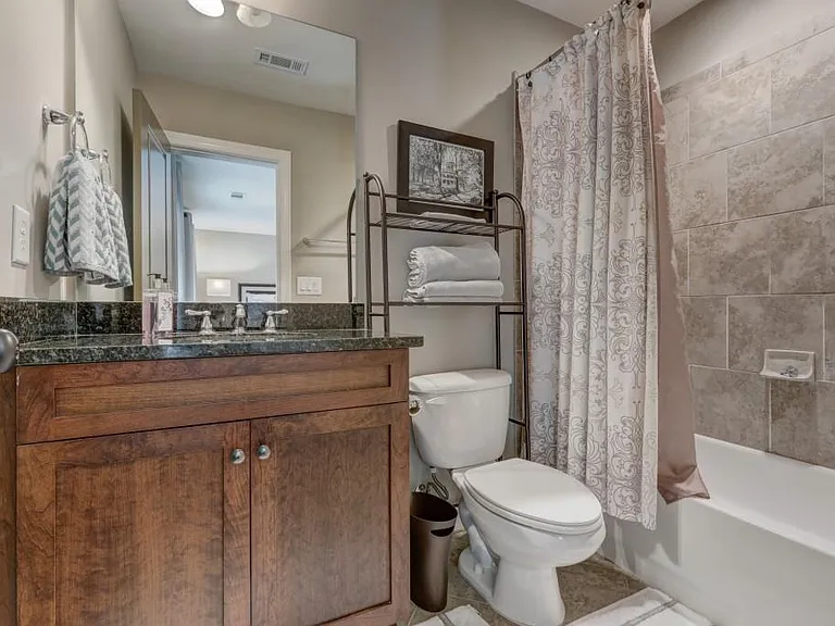 2114 W Village Xing SE — Photo 26