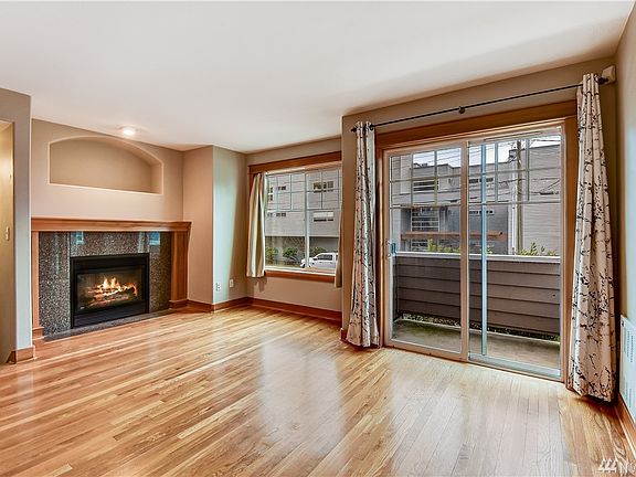 5th image of 4154 Beach Dr SW #A
