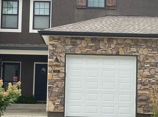 5974 N London Ave, Kansas City, MO 64151