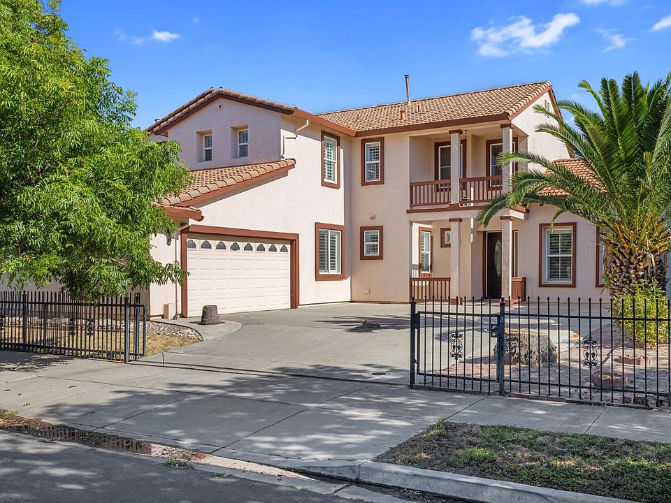 1st image of 3641 Wild Oak Dr