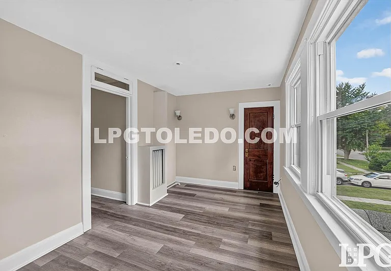 3822 Lockwood Ave — Photo 24