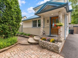 35 Perth Rd, Kitchener, ON N2M 3G6