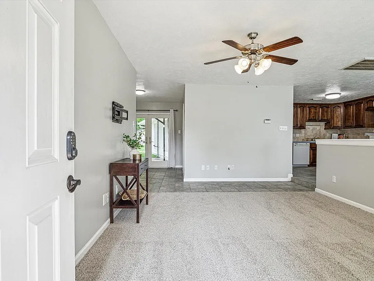 3613 Lazy Spring Dr — Photo 2
