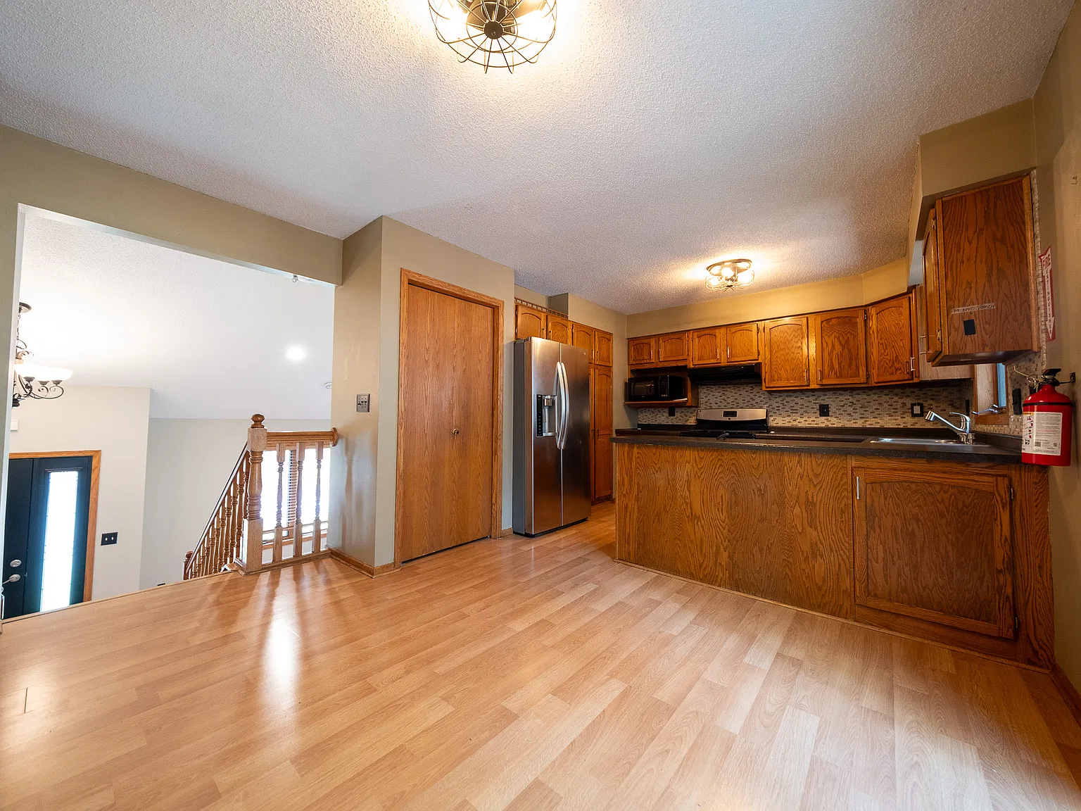 Currie Street North, Maplewood (1654) AB DG1 - 1 — Photo 4