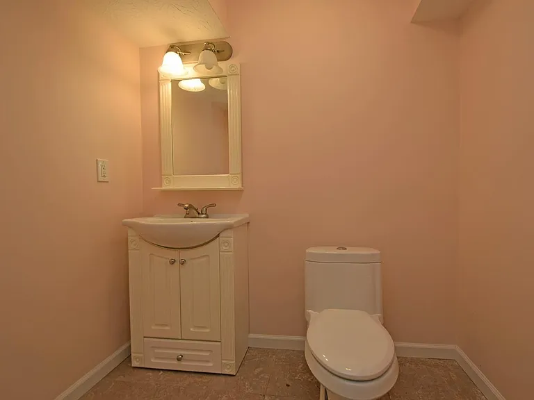 7867 Winding Creek Ct — Photo 22