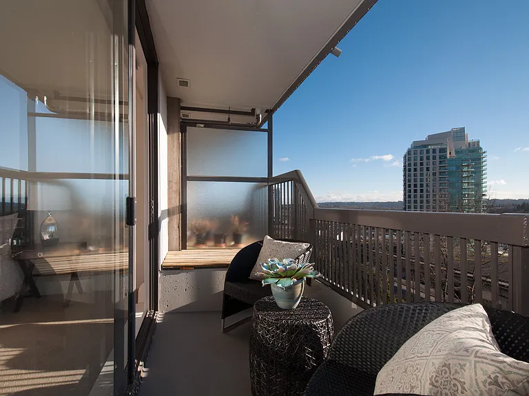 5051 Lougheed Hwy — Photo 15