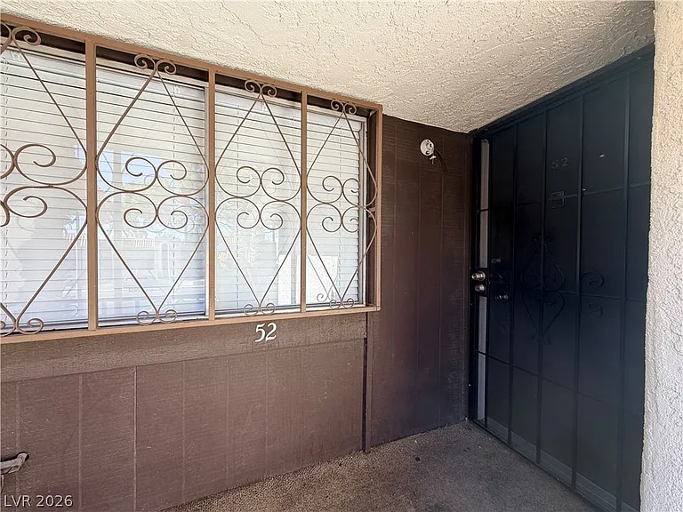 1405 Vegas Valley Dr #52 — Photo 2