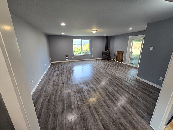 5th image of 7530 13th Ave NE