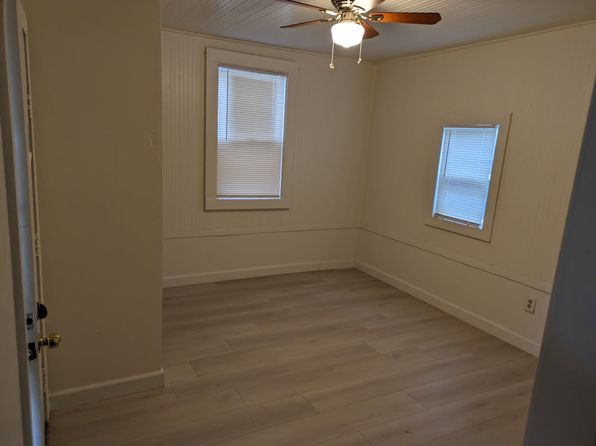 2919 Ross Ave APT C, Riverbank, CA 95367