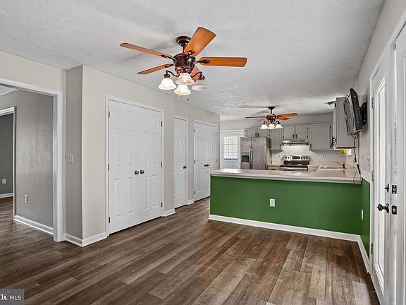 5th image of 35985 Army Navy Dr