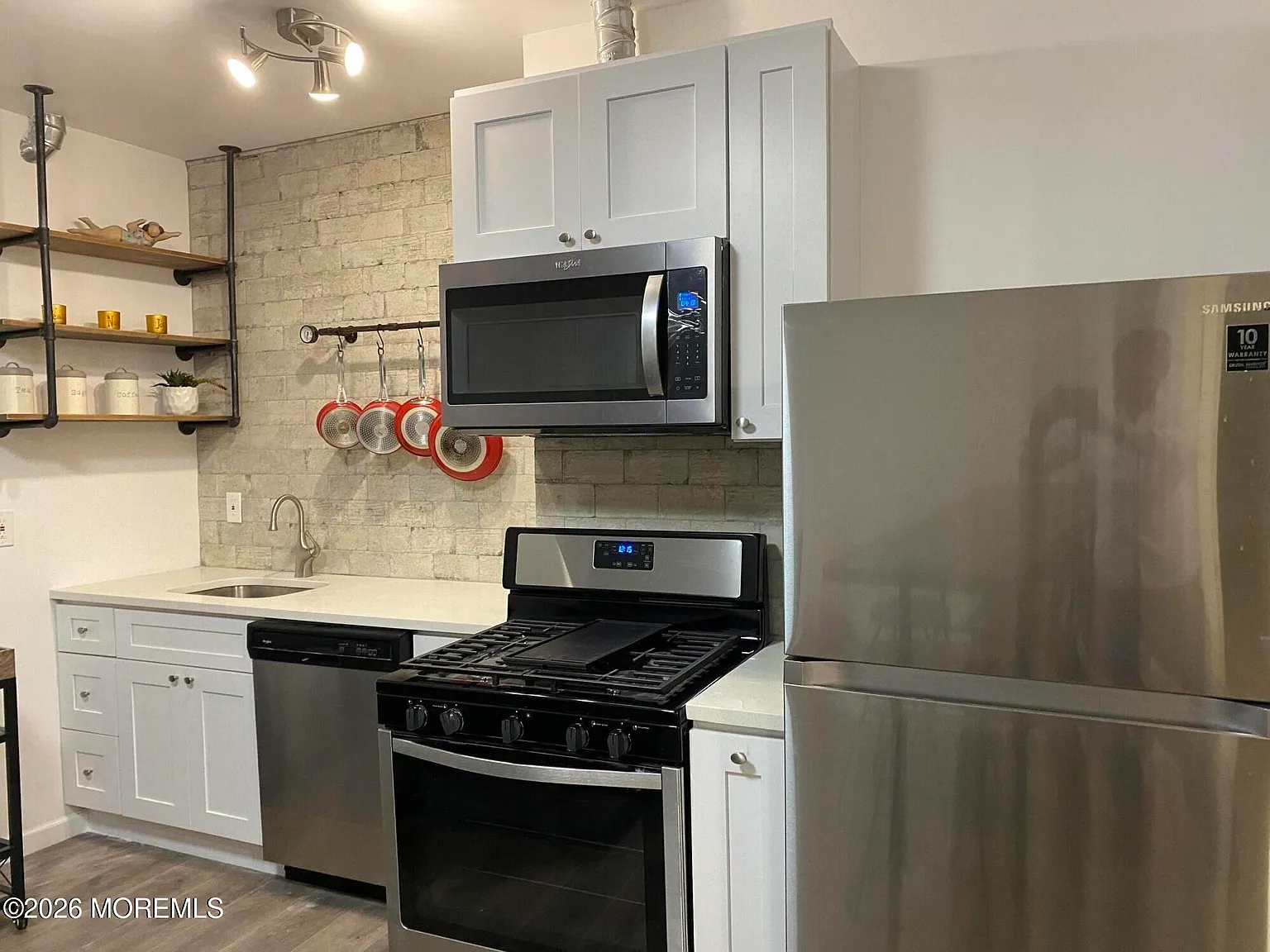 4 bed, 2997 sqft, $4,000 — Photo 4