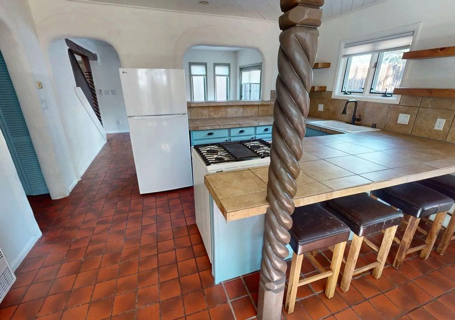Two-Story 3-Bedroom Home with Private Decks 149 Fiesta Street, Apt C — Photo 4