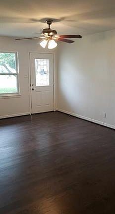 3rd image of 12107 Holt Dr