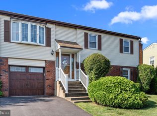 2224 Andrea Dr, Bensalem, PA 19020