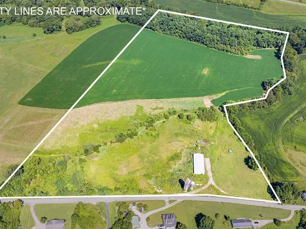 1 N Hogan Rd, Aurora, IN 47001