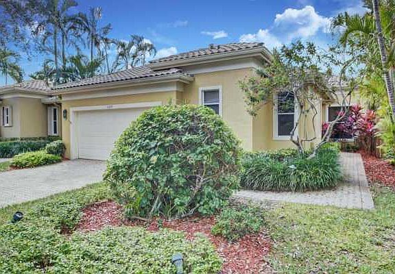 Home For Sale In Broken Sound Country Club