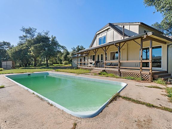 3rd image of 17825 Spanish Canyon Ln