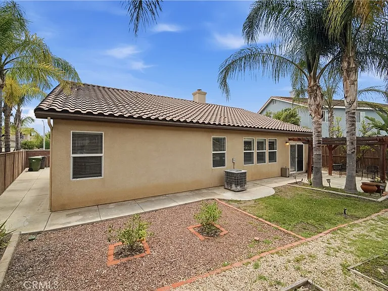 29390 Garnet St — Photo 37
