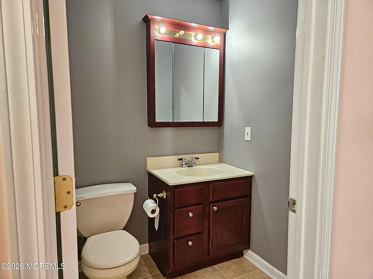 50 E Sedgwick St — Photo 8