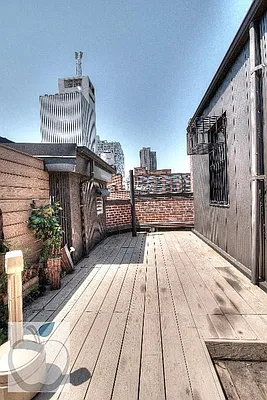 Rented by HOME RESIDENTIAL LLC | media 27