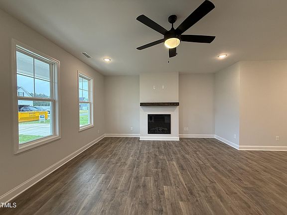 3rd image of 404 Brodie Rose Landing Way