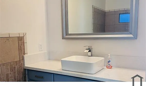 1 bed, 1100 sqft, $2,500 — Photo 4