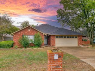 7117 Quail Ridge Rd, Fort Worth, TX 76132