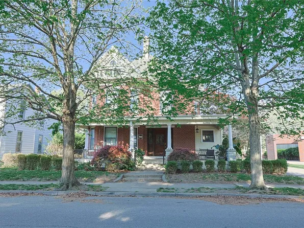 103 S 5th St, Miamisburg, OH 45342