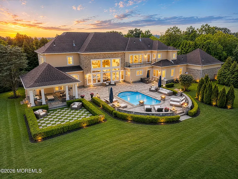 2 Hop Brook Ln — Photo 4