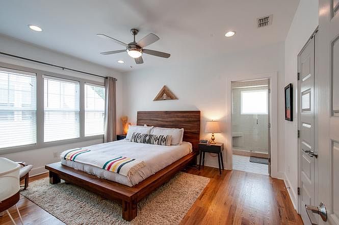 1st image of 300B Tillman Ln #B