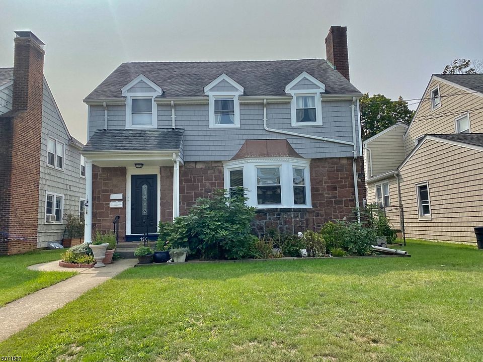 2nd image of 126 Diamond Bridge Ave