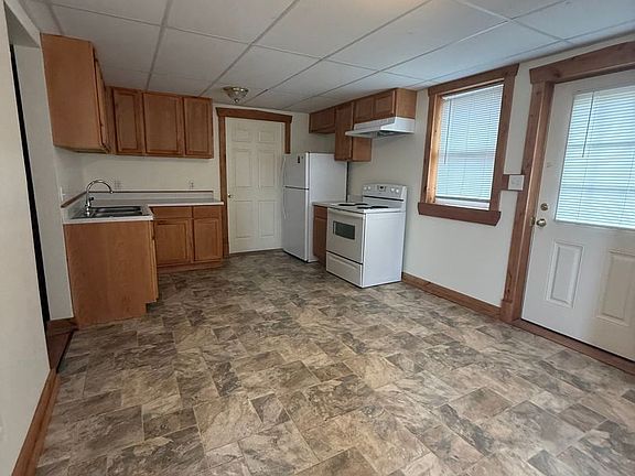 3rd image of 410 N Washington St #42AE74620