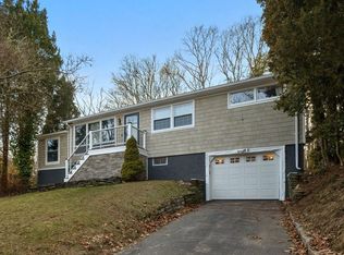 35 Campion Ave, Tiverton, RI 02878