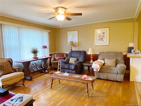 4th image of 168 Shumaker Dr