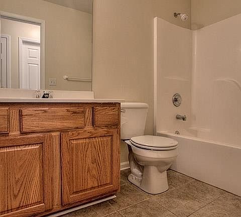 5th image of 13514 S 31st St