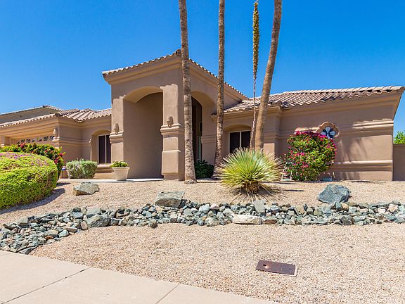2nd image of 920 E Cathedral Rock Dr