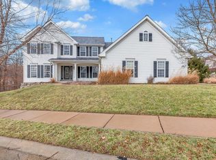 1055 Kiefer Ridge Dr, Ballwin, MO 63021